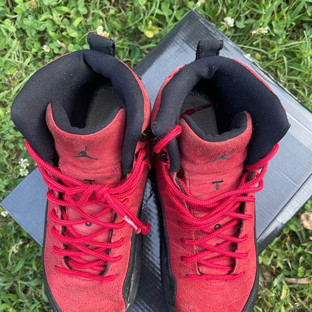 Jordan 12 Reverse Flu Game - Picture 7 of 8